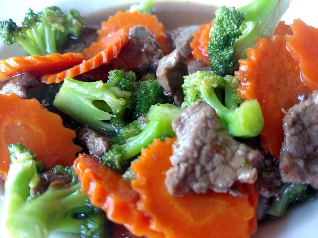 Meun Fan Thai Cafe | restaurant | 1819 Cliff Dr, Santa Barbara, CA 93109, USA | 8058829244 OR +1 805-882-9244