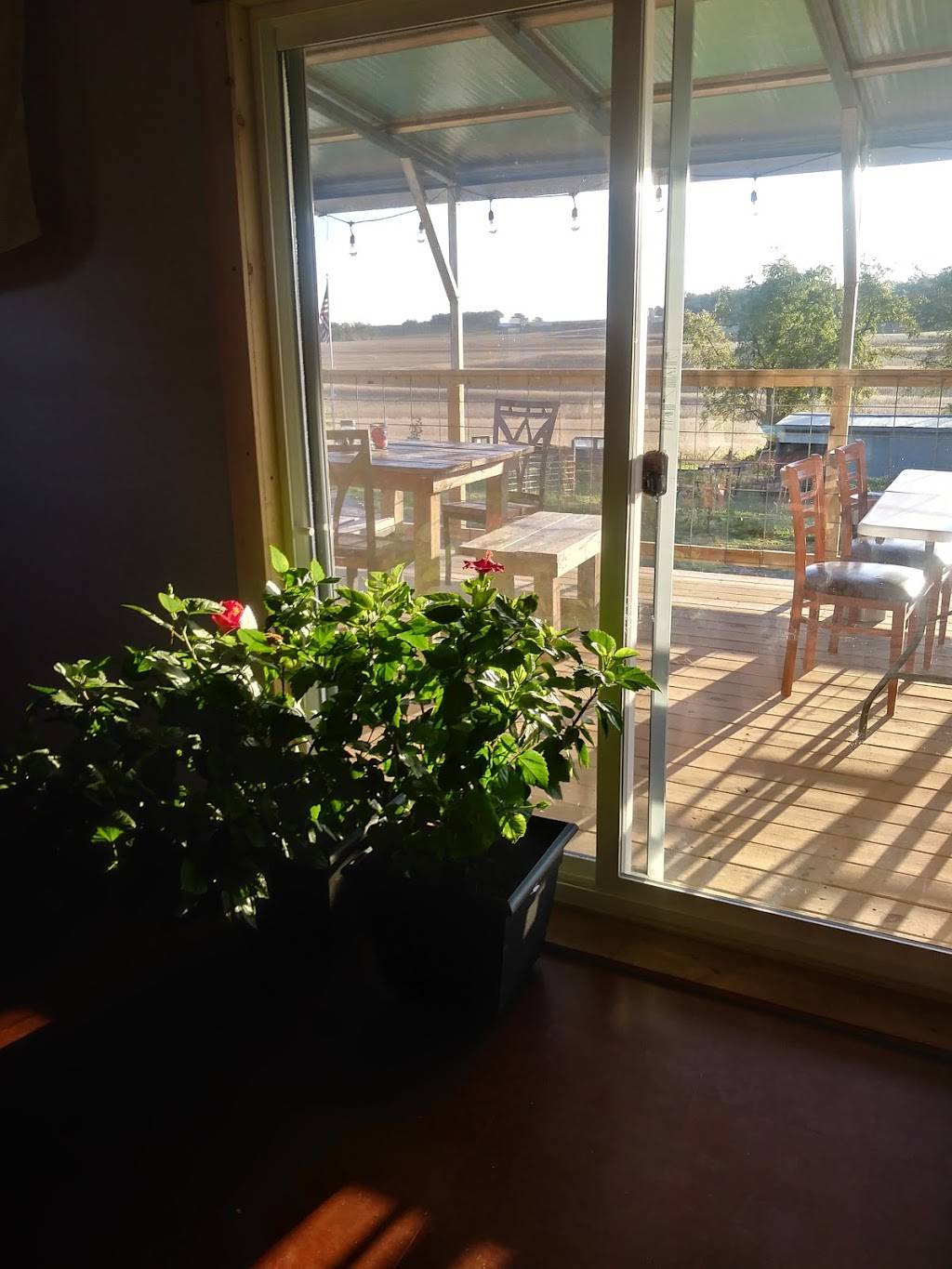 DiamondB Bar and Grill LLC | restaurant | 202 E 2nd St, Blackburn, MO 65321, USA | 6603860566 OR +1 660-386-0566