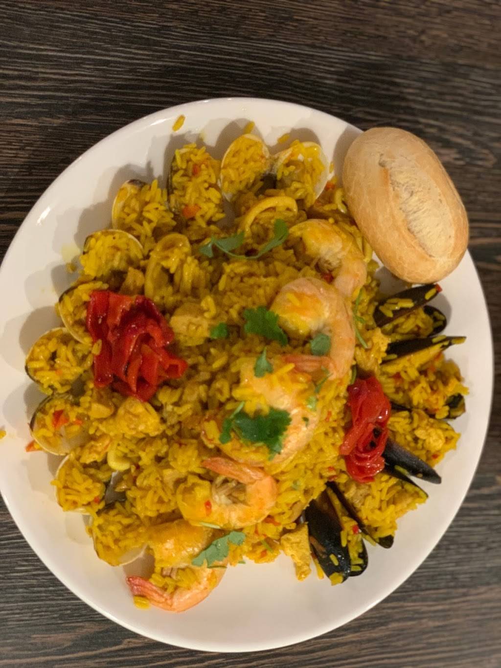 Patio Latino restaurant | restaurant | 570 21st Ave, Paterson, NJ 07513, USA | 9736896530 OR +1 973-689-6530