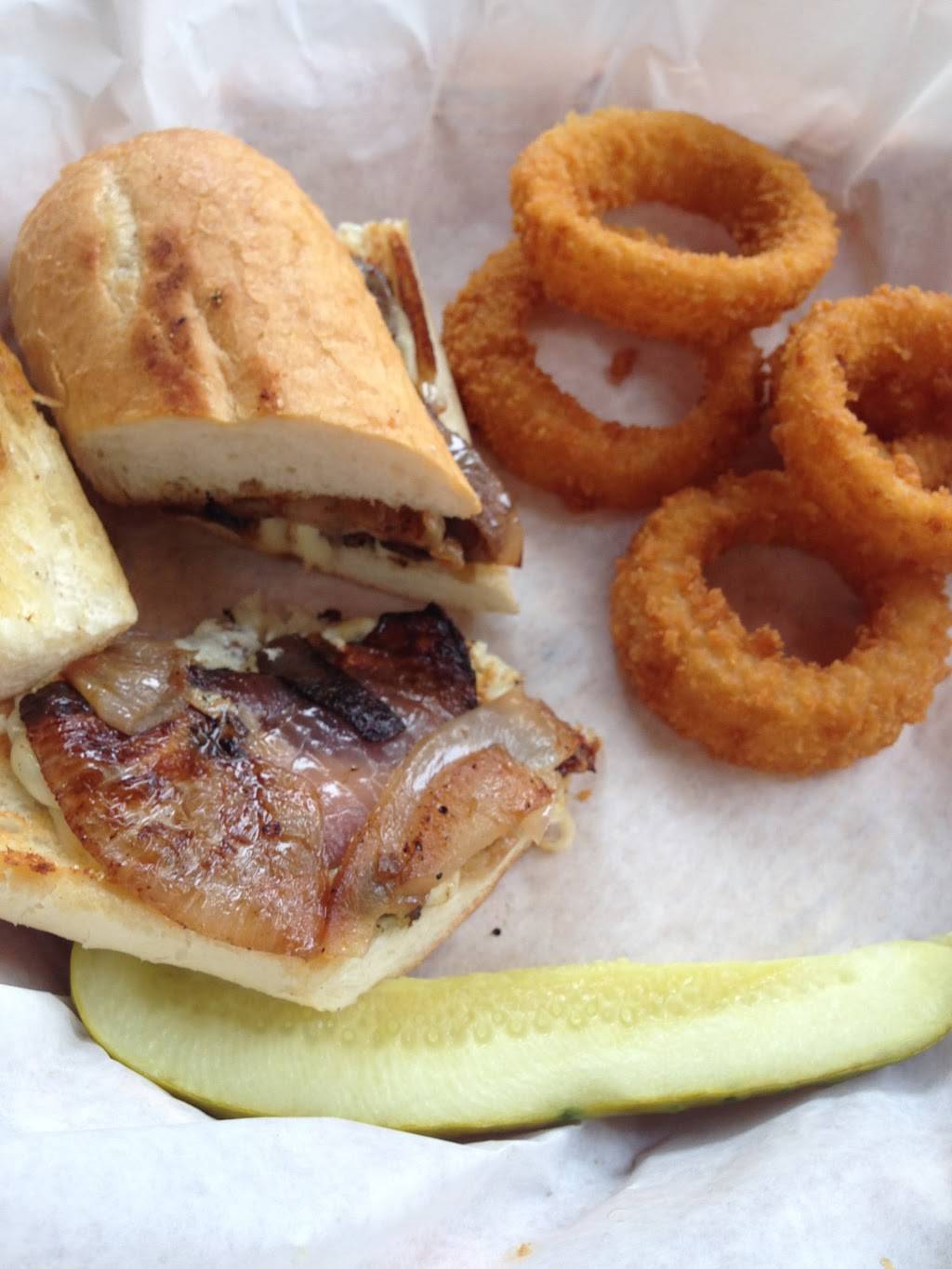 OSullivans Public House | restaurant | 7244 Madison St, Forest Park, IL 60130, USA | 7083666667 OR +1 708-366-6667