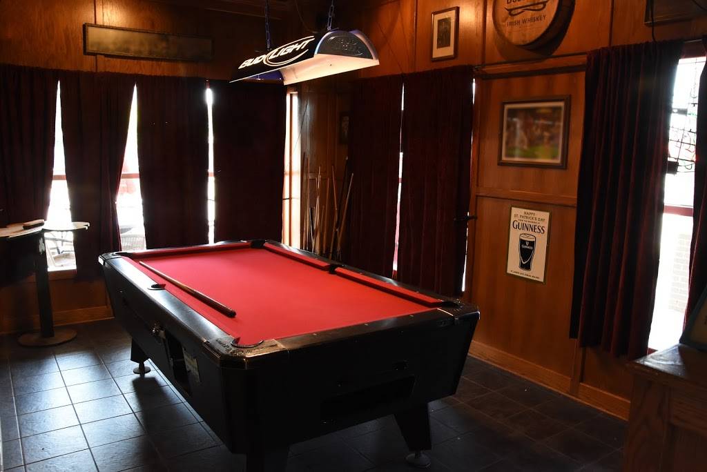 Mickeys Irish Pub Waukee | restaurant | 50 SE Laurel St, Waukee, IA 50263, USA | 5159879604 OR +1 515-987-9604