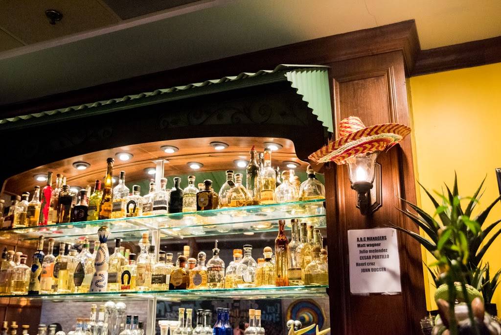 Casa Tequila Bar & Grill | restaurant | 1020 E Main St Ste N, Purcellville, VA 20132, USA | 5404413915 OR +1 540-441-3915