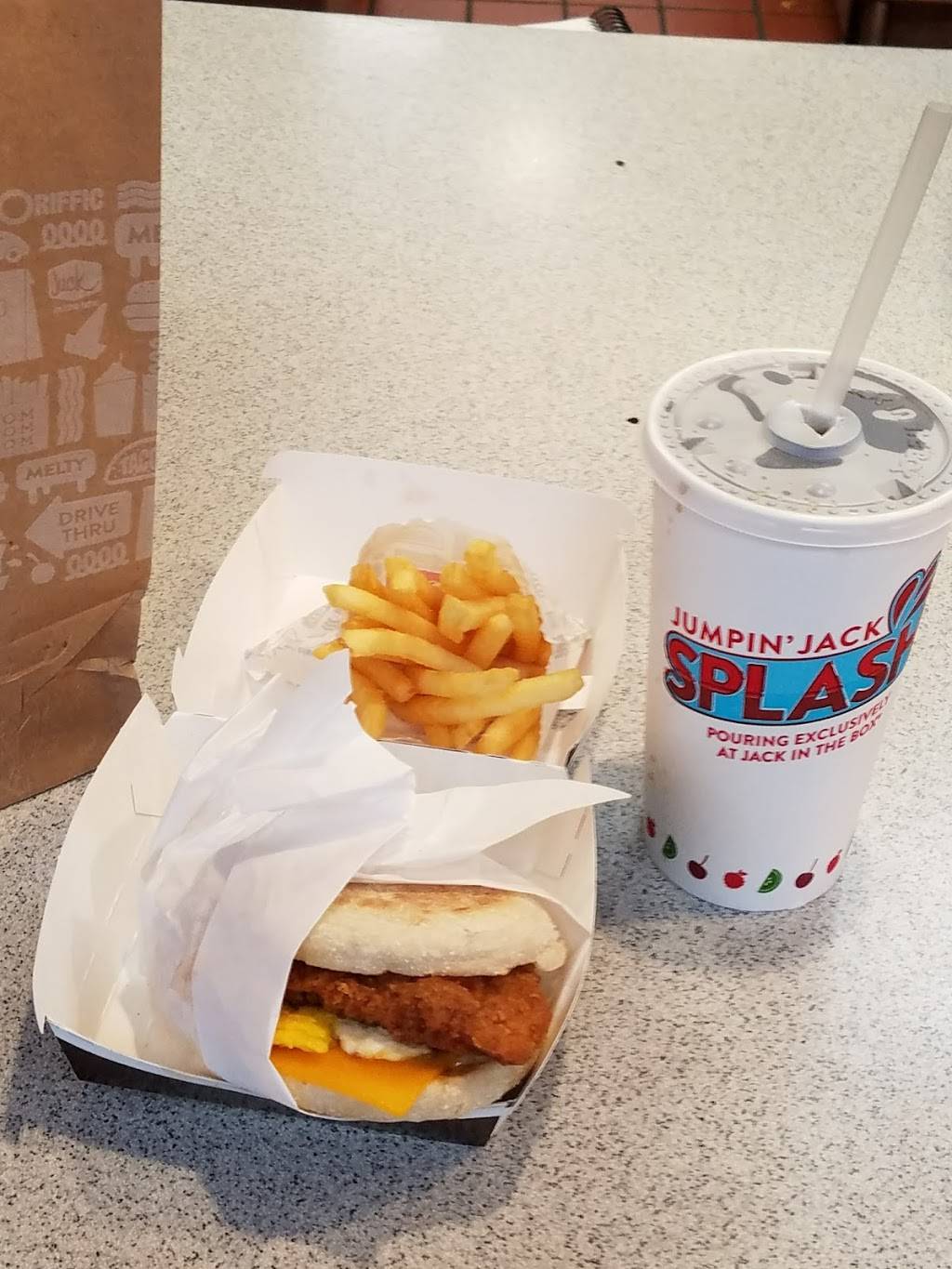 Jack in the Box | restaurant | 550 W Mission Ave, Escondido, CA 92025, USA | 7607457785 OR +1 760-745-7785