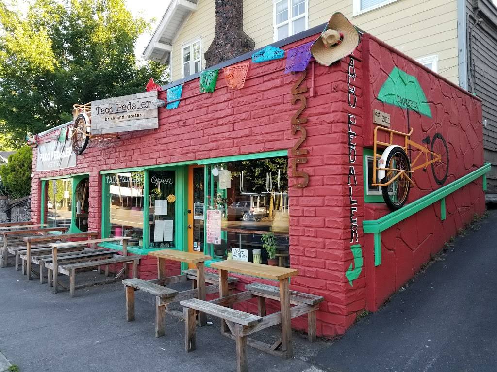 Taco Pedaler | restaurant | 2225 NE Broadway St, Portland, OR 97232, USA | 5039461173 OR +1 503-946-1173