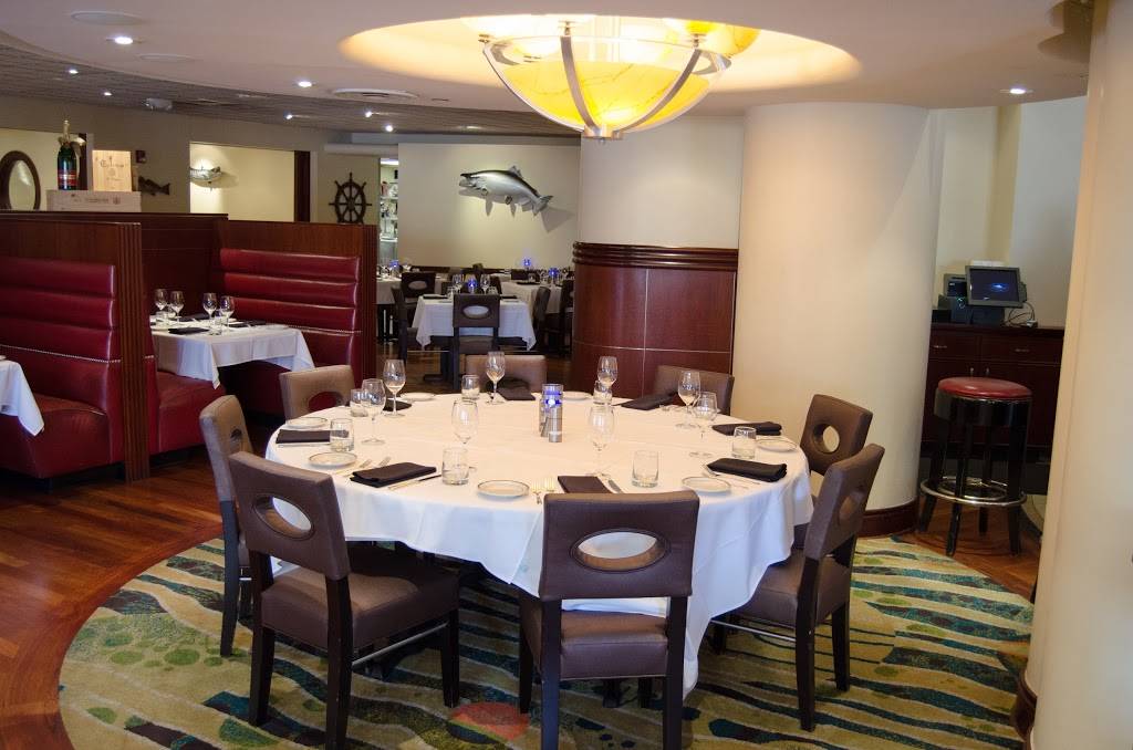 The Oceanaire Seafood Room | restaurant | 801 Aliceanna St, Baltimore, MD 21202, USA | 4438720000 OR +1 443-872-0000