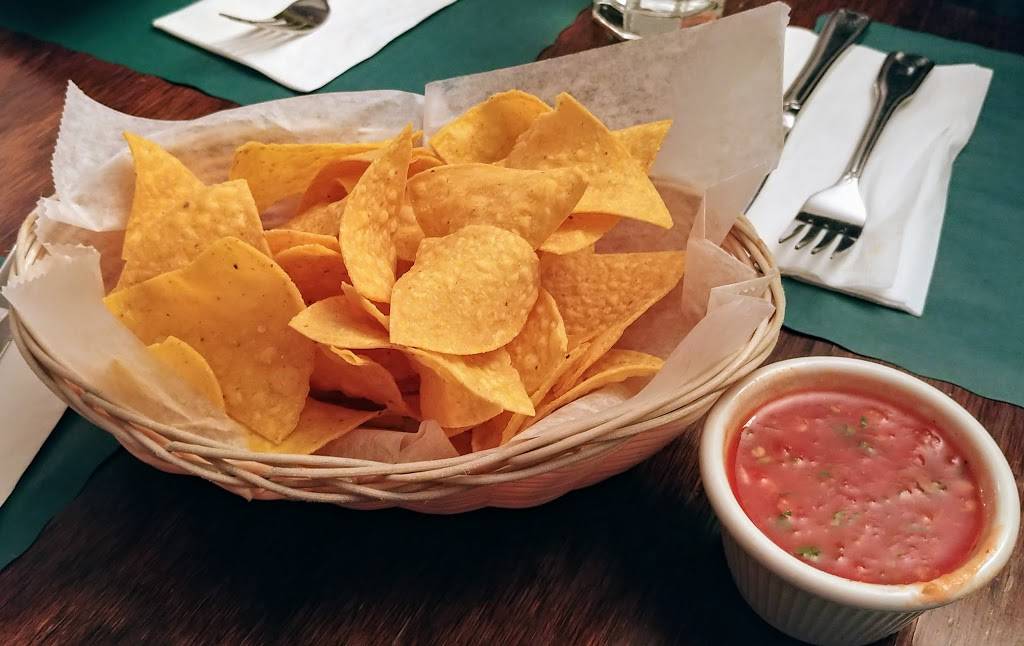 Puerto Vallarta | restaurant | 48 Cedar Swamp Rd, Glen Cove, NY 11542, USA | 5162772900 OR +1 516-277-2900