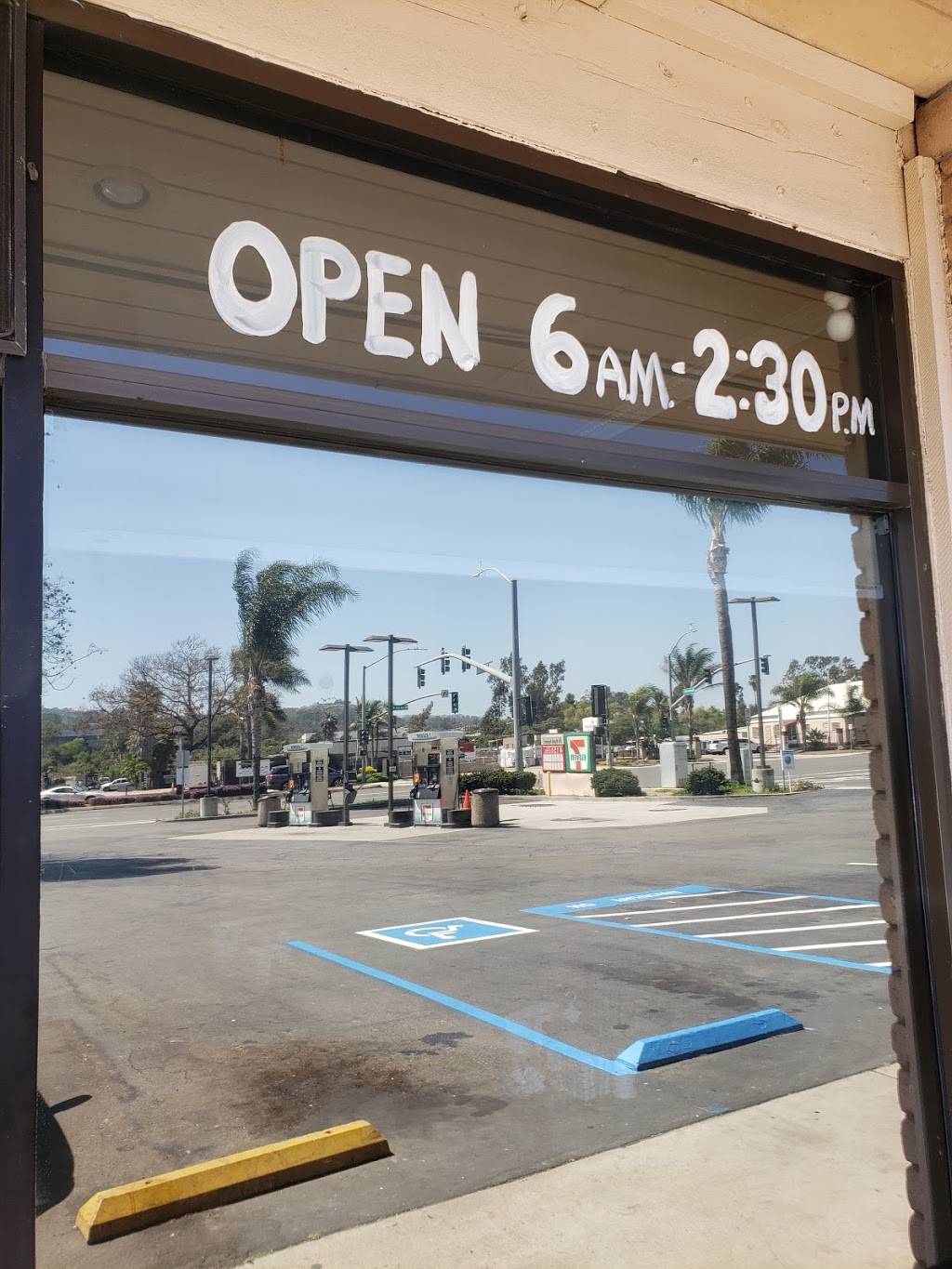 Pegahs Kitchen | restaurant | 576 E Mission Rd, San Marcos, CA 92069, USA | 7607443710 OR +1 760-744-3710