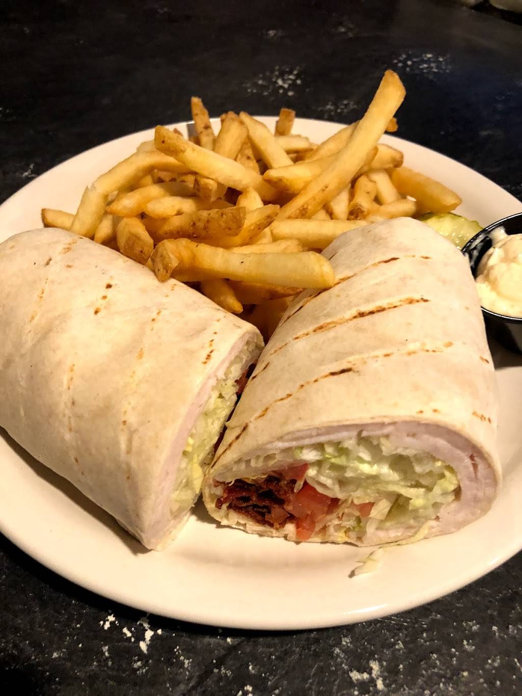 Ground Round Grill & Bar | restaurant | 2647 Montauk Hwy, Brookhaven, NY 11719, USA | 6312861512 OR +1 631-286-1512