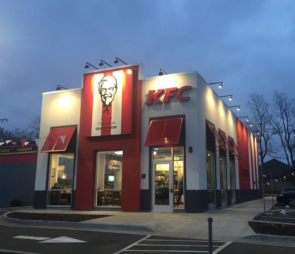 KFC | restaurant | 215 E Sunshine St, Springfield, MO 65807, USA | 4175013572 OR +1 417-501-3572