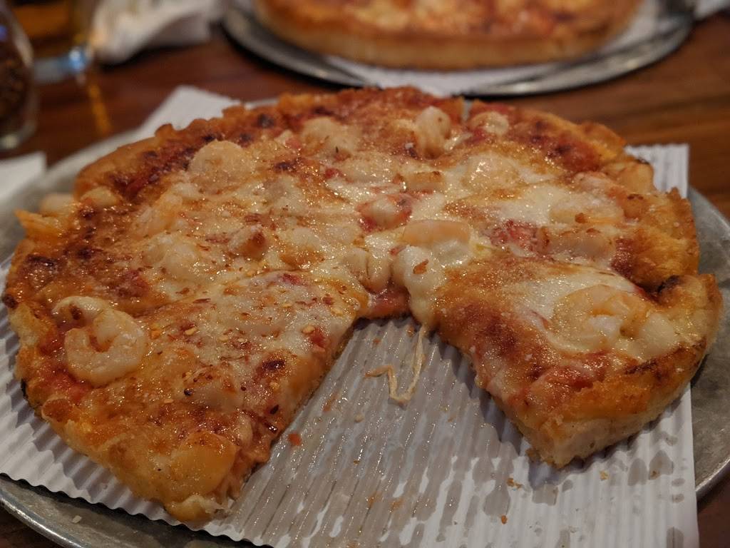 Pauls Pizza & Seafood | restaurant | 14 Benham Rd, Falmouth, MA 02540, USA | 5085485838 OR +1 508-548-5838