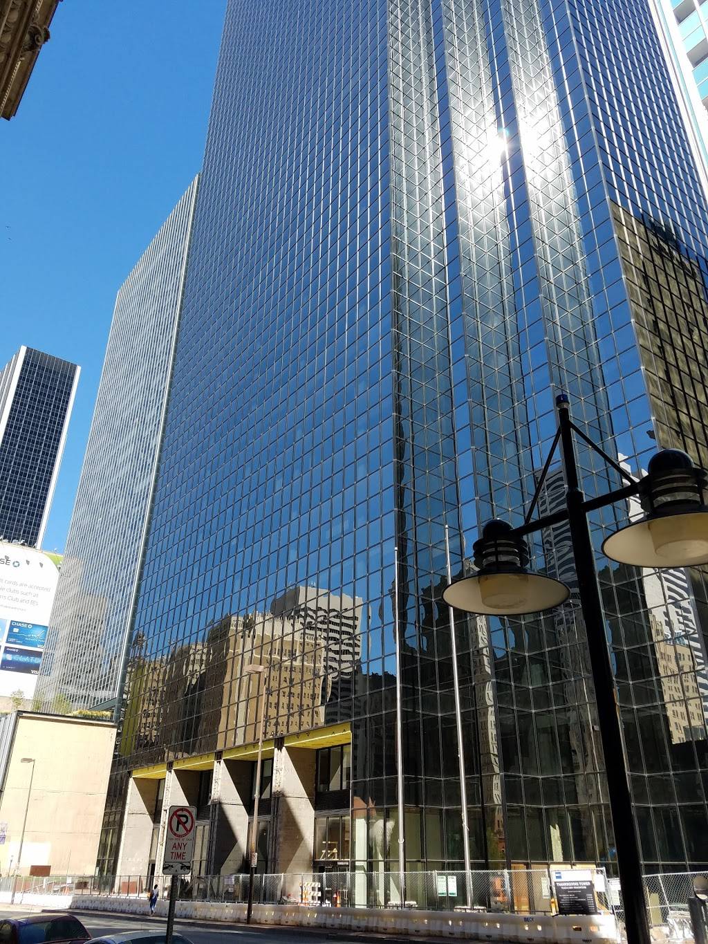 Murphys Deli | restaurant | 1601 Elm St # B150, Dallas, TX 75201, USA | 2142209008 OR +1 214-220-9008