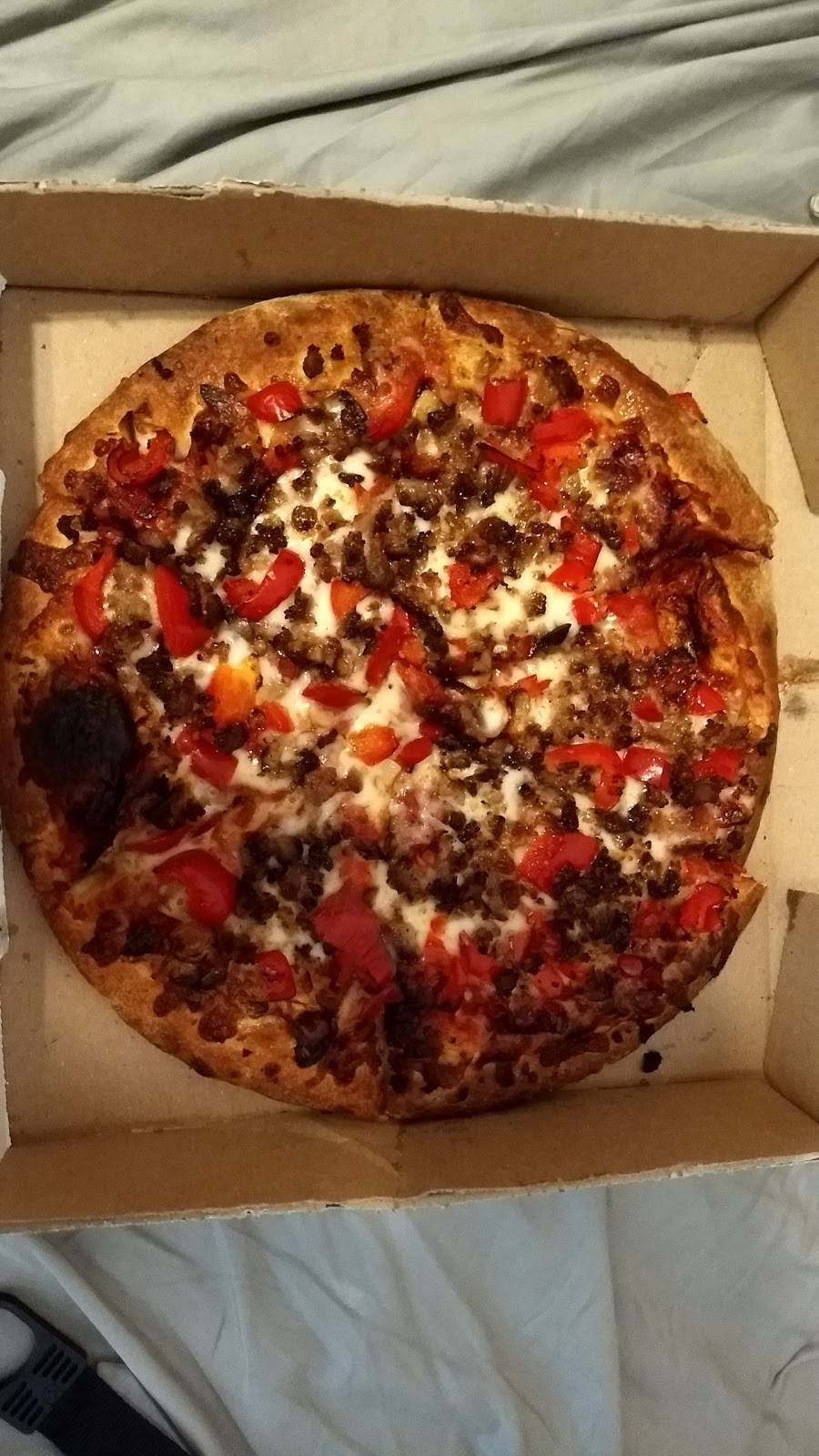 Olive Oils Pizzeria | restaurant | 552 Interstate Hwy 30 #301, Garland, TX 75043, USA | 9722269777 OR +1 972-226-9777