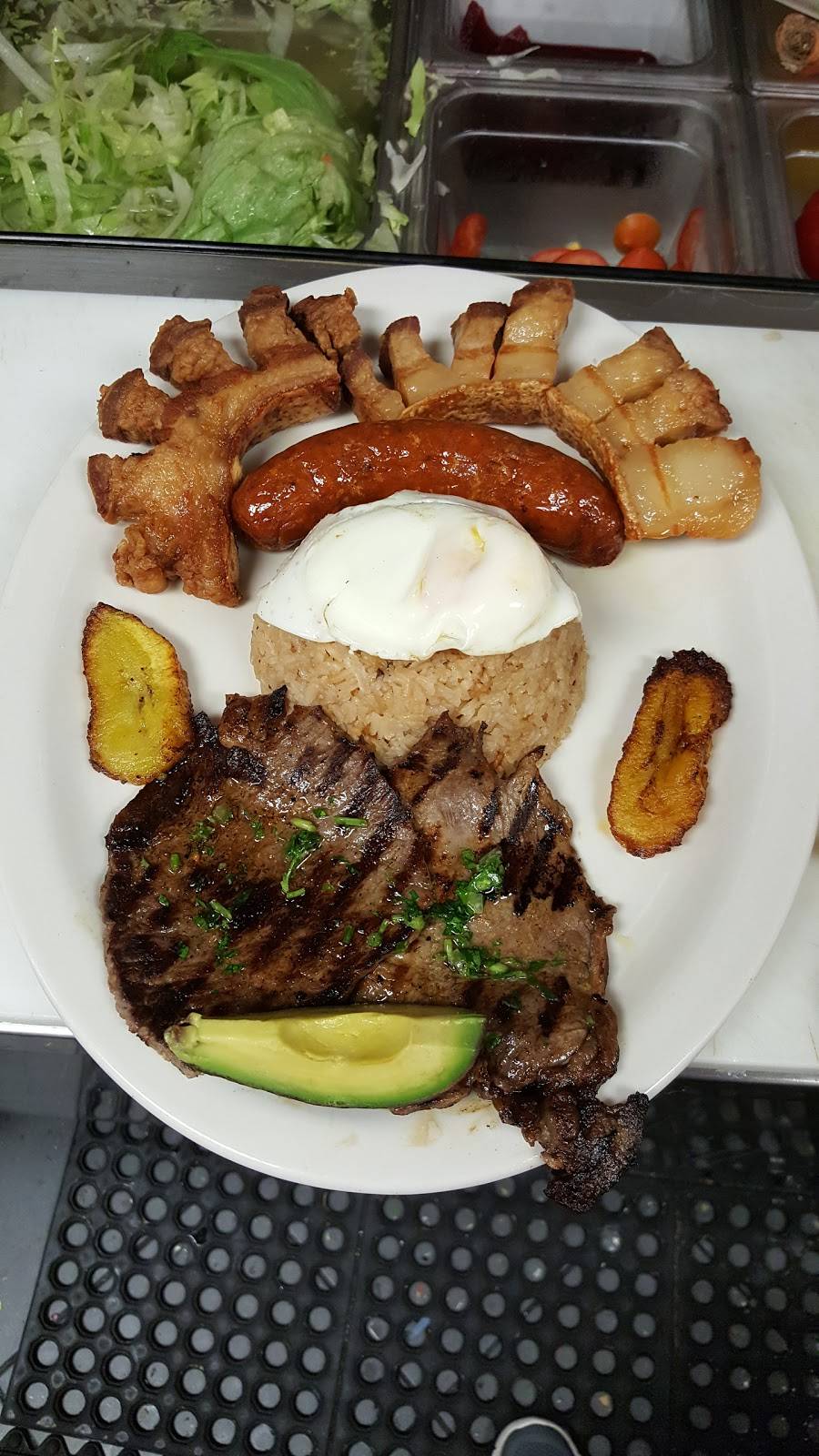 Puerto Colombia Grill | restaurant | 9 Howe Ave, Passaic, NJ 07055, USA | 9734712501 OR +1 973-471-2501