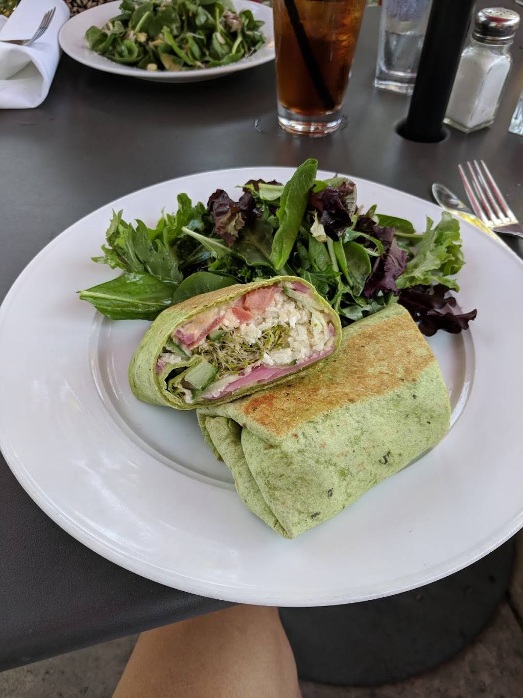 Bistro 33 | Davis | restaurant | 226 F St, Davis, CA 95616, USA | 5307564556 OR +1 530-756-4556