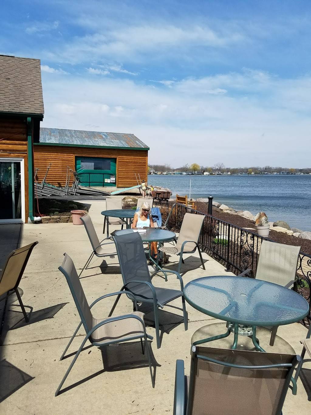 Silver Lake Marina | restaurant | 28836 Silver Lake Rd, Salem, WI 53168, USA | 2628898465 OR +1 262-889-8465