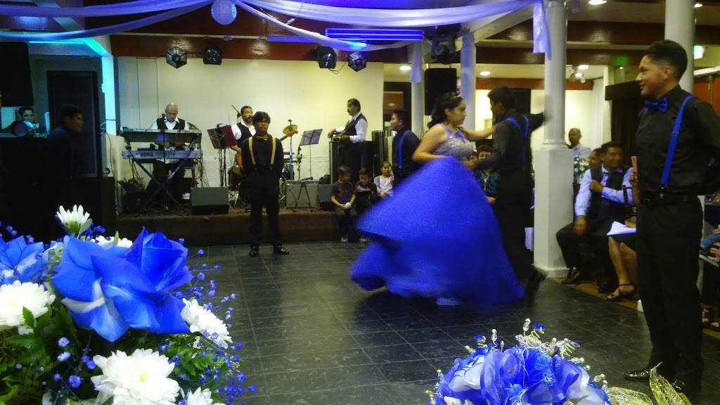 El Tapatio | restaurant | 3700 Warner Ave, Santa Ana, CA 92704, USA | 7144442540 OR +1 714-444-2540