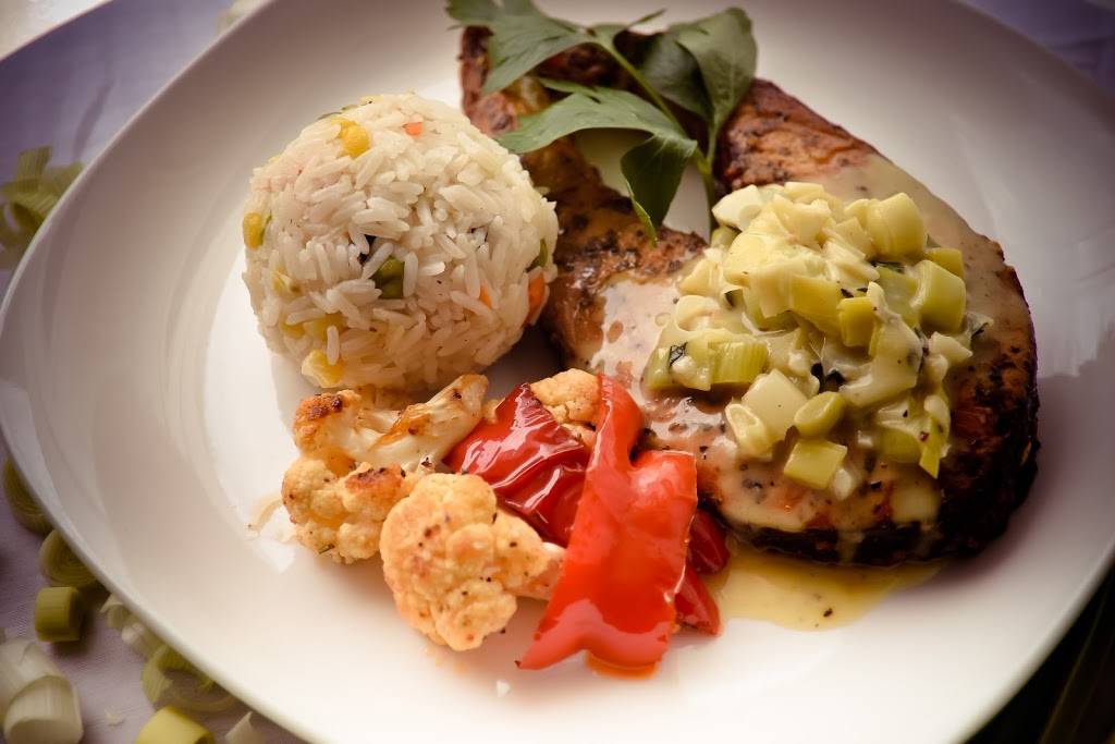 Mange un peu | restaurant | 7720 Boul Henri-Bourassa O, Saint-Laurent, QC H4S 1W3, Canada | 5145158080 OR +1 514-515-8080