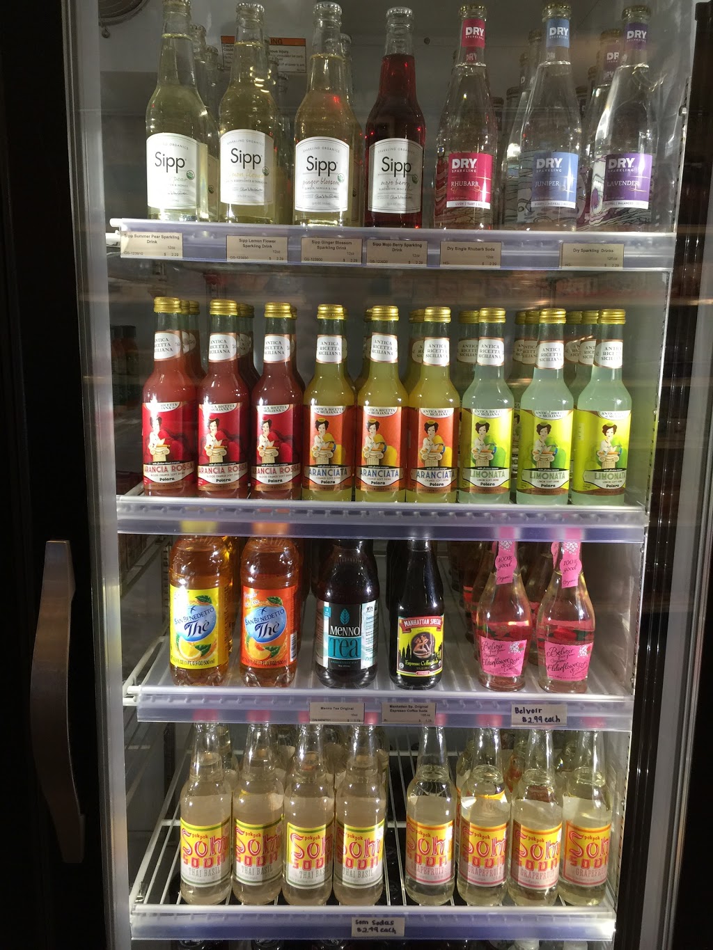 Lancasters Specialty Market | restaurant | 2 E 28th Division Hwy #10, Lititz, PA 17543, USA | 7175688686 OR +1 717-568-8686