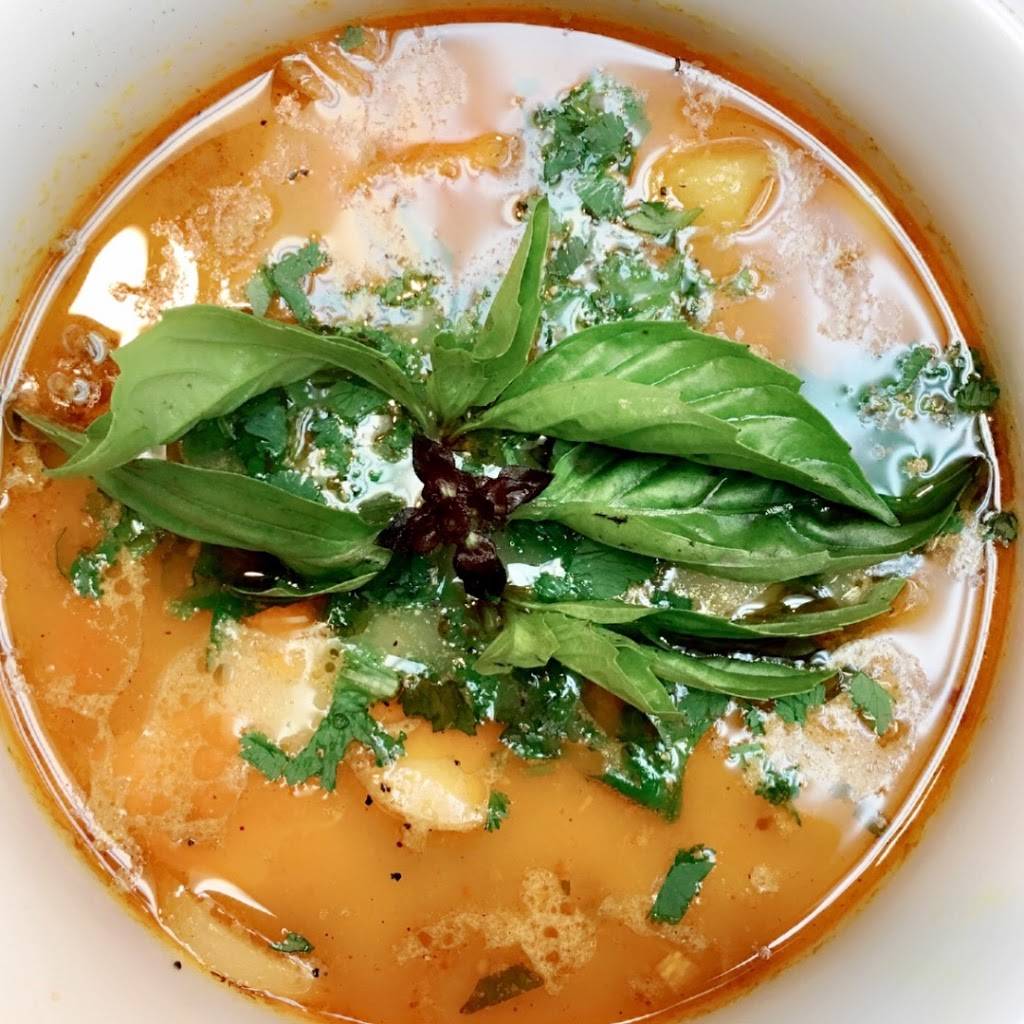 Vincent Cafe’s Phở House | restaurant | 815 Merchant Dr, Knoxville, TN 37912, USA | 8656885815 OR +1 865-688-5815