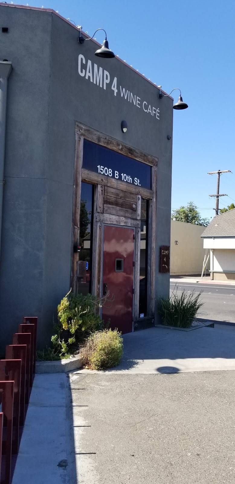Camp 4 Wine Café | restaurant | 1508 10th St, Modesto, CA 95354, USA | 2095295898 OR +1 209-529-5898