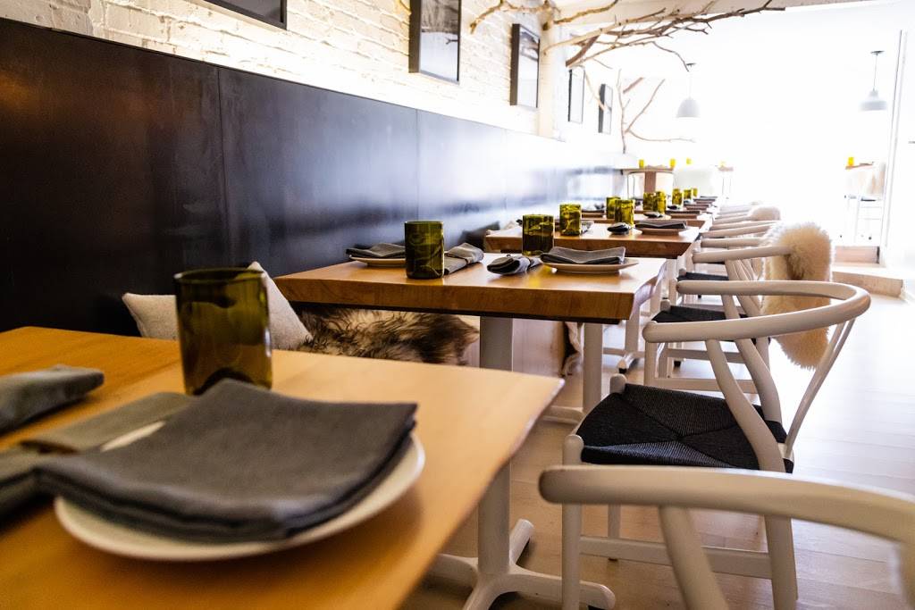 Fish Nor Fowl | restaurant | 5523 Penn Ave, Pittsburgh, PA 15206, USA | 4124604644 OR +1 412-460-4644