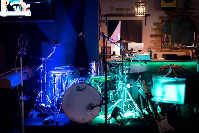 LUV Lounge | night club | 1725 E Warm Springs Rd ste 16/17, Las Vegas, NV 89119, USA | 7029120000 OR +1 702-912-0000