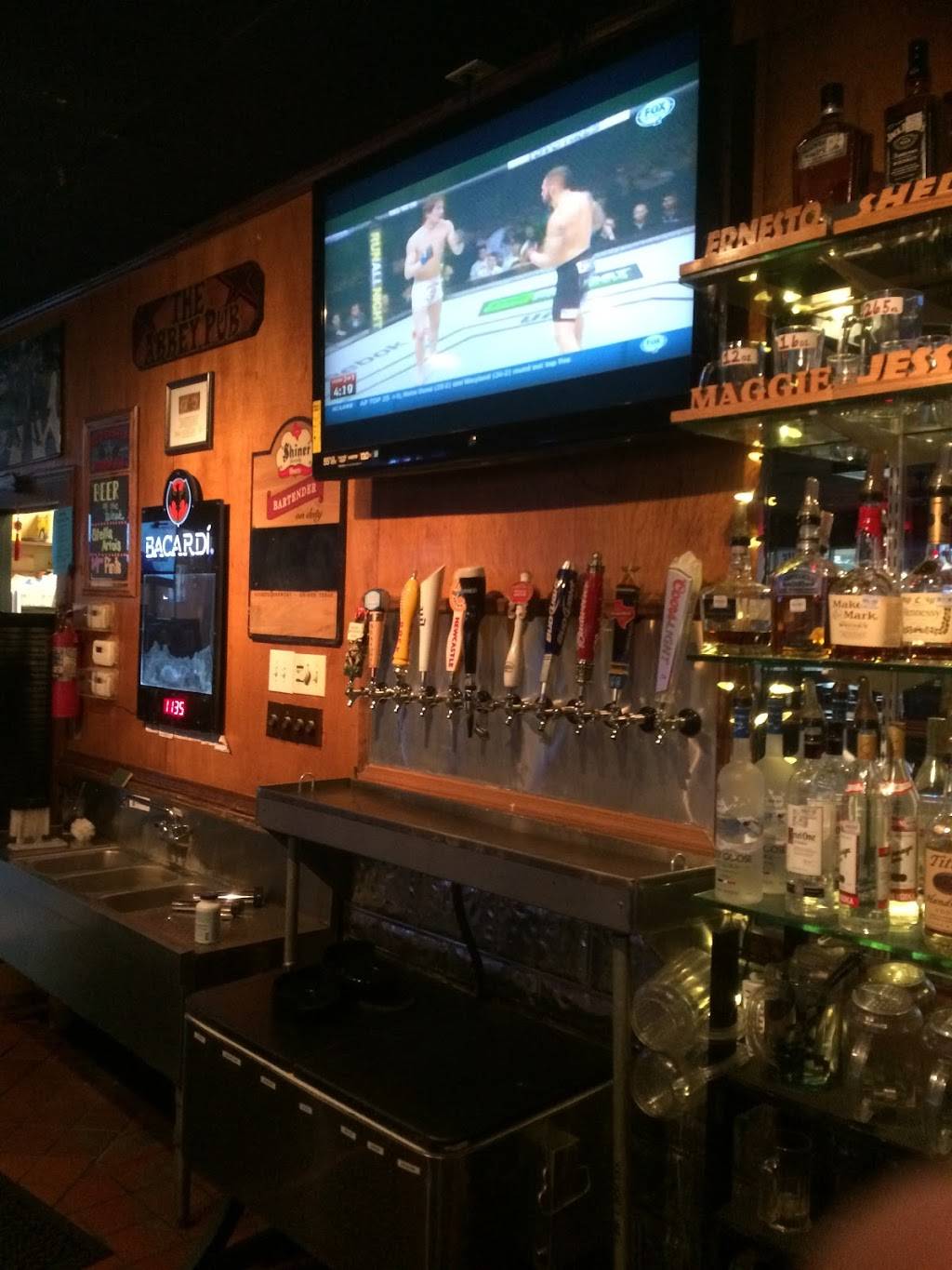 The Abbey Pub | restaurant | 2002 Fry Rd #125, Houston, TX 77084, USA | 2815792390 OR +1 281-579-2390