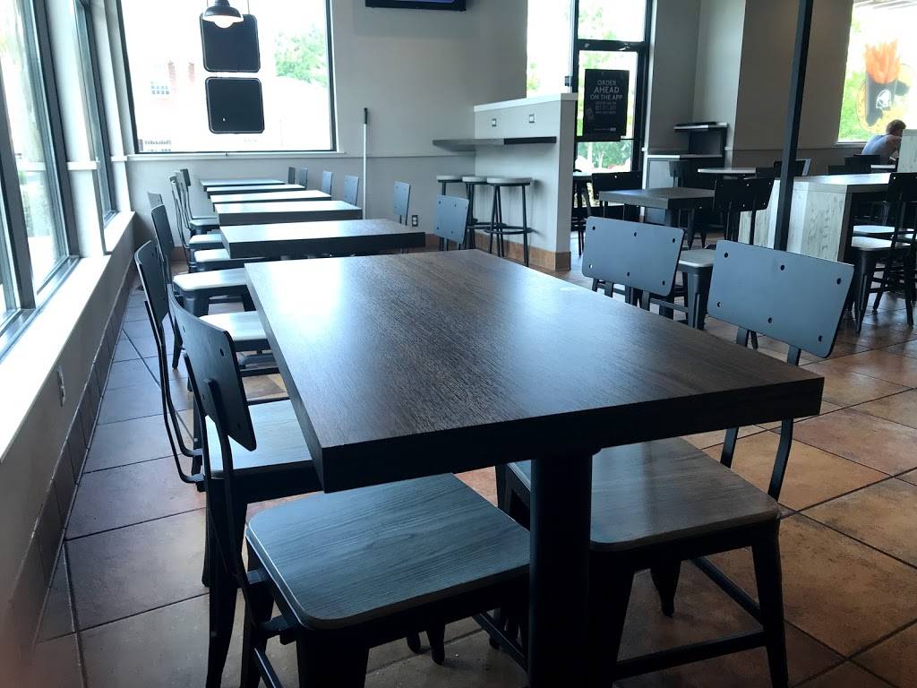 Taco Bell | meal takeaway | 2914 E Walnut Ave, Dalton, GA 30721, USA | 7062720532 OR +1 706-272-0532