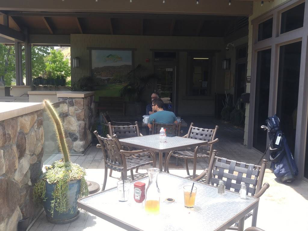 Hilltop Restaurant and Bar | restaurant | 1500 E Walnut Ave, Burbank, CA 91501, USA | 8187365530 OR +1 818-736-5530