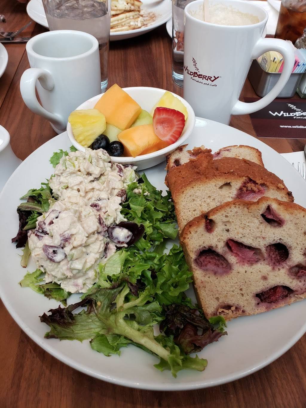 Wildberry Pancakes & Cafe | cafe | 1383 N Meacham Rd, Schaumburg, IL 60173, USA | 8475174000 OR +1 847-517-4000