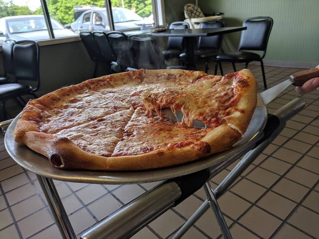 Giannas | restaurant | 8044 Co Rd 84, Cairo, NY 12413, USA | 5186228284 OR +1 518-622-8284