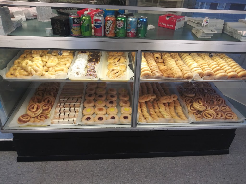 Fatboy Donuts & Catering | bakery | 10120 St Clair Ave., Cleveland, OH 44108, USA | 2169385646 OR +1 216-938-5646