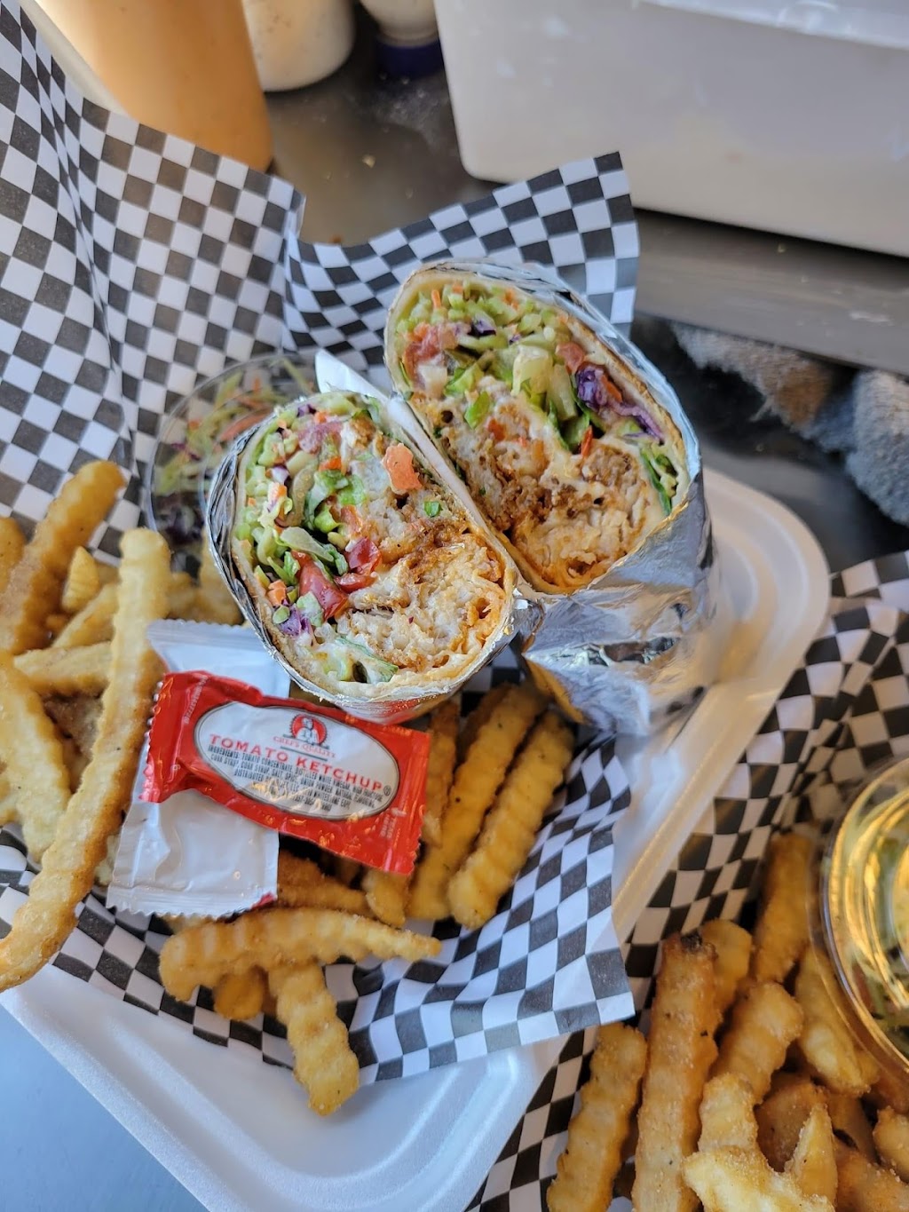 South9Foodtruck | restaurant | 6 Larochelle Way, Southbridge, MA 01550, USA | 5088641158 OR +1 508-864-1158