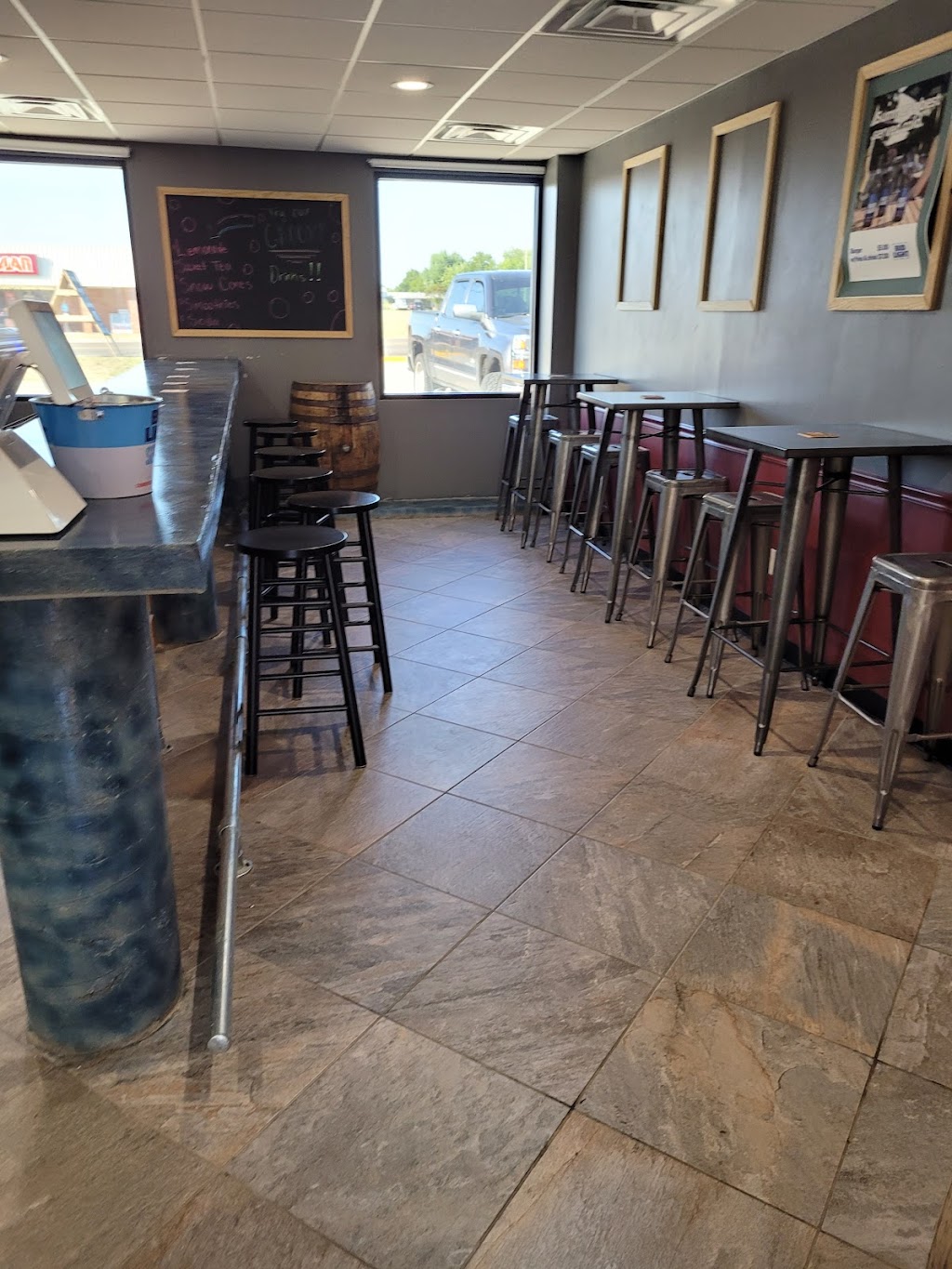 Viaggios Cafe | restaurant | 8538 NE 23rd St, Oklahoma City, OK 73141, USA | 4059875024 OR +1 405-987-5024