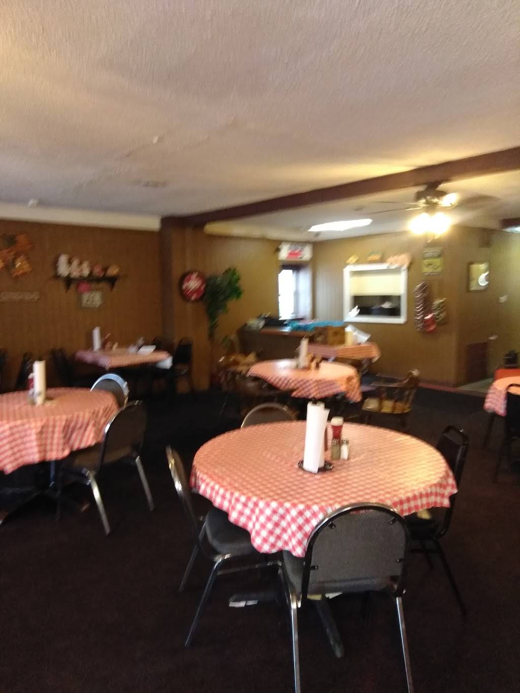 Bills Bar-B-Q | restaurant | 890 St Francis St, Kennett, MO 63857, USA | 5738888887 OR +1 573-888-8887