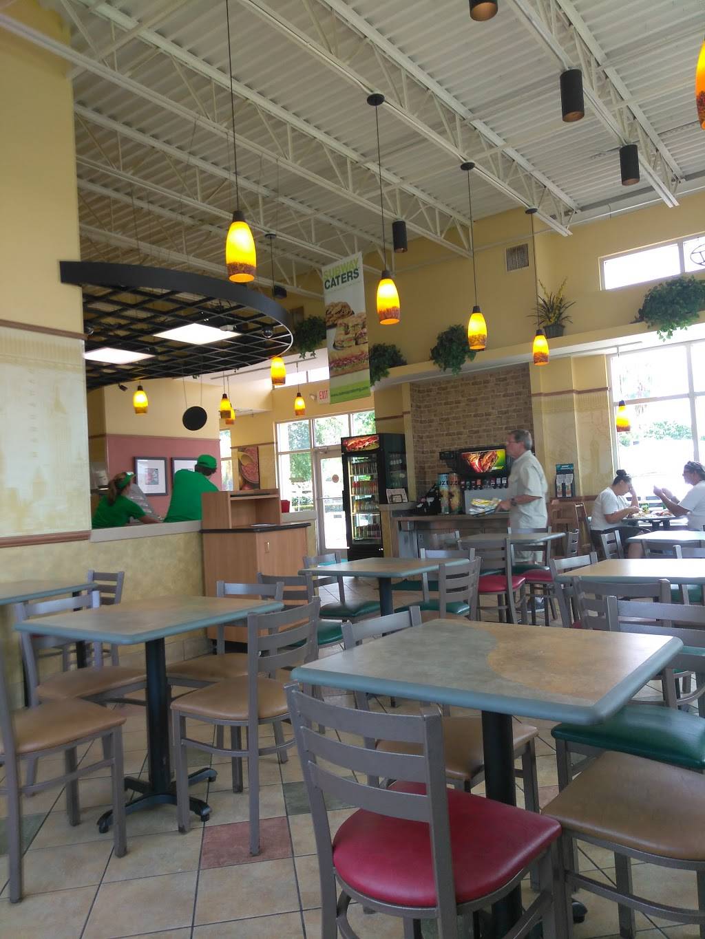 Subway Restaurants | restaurant | 2006 Drew St, Clearwater, FL 33764, USA | 7274437350 OR +1 727-443-7350