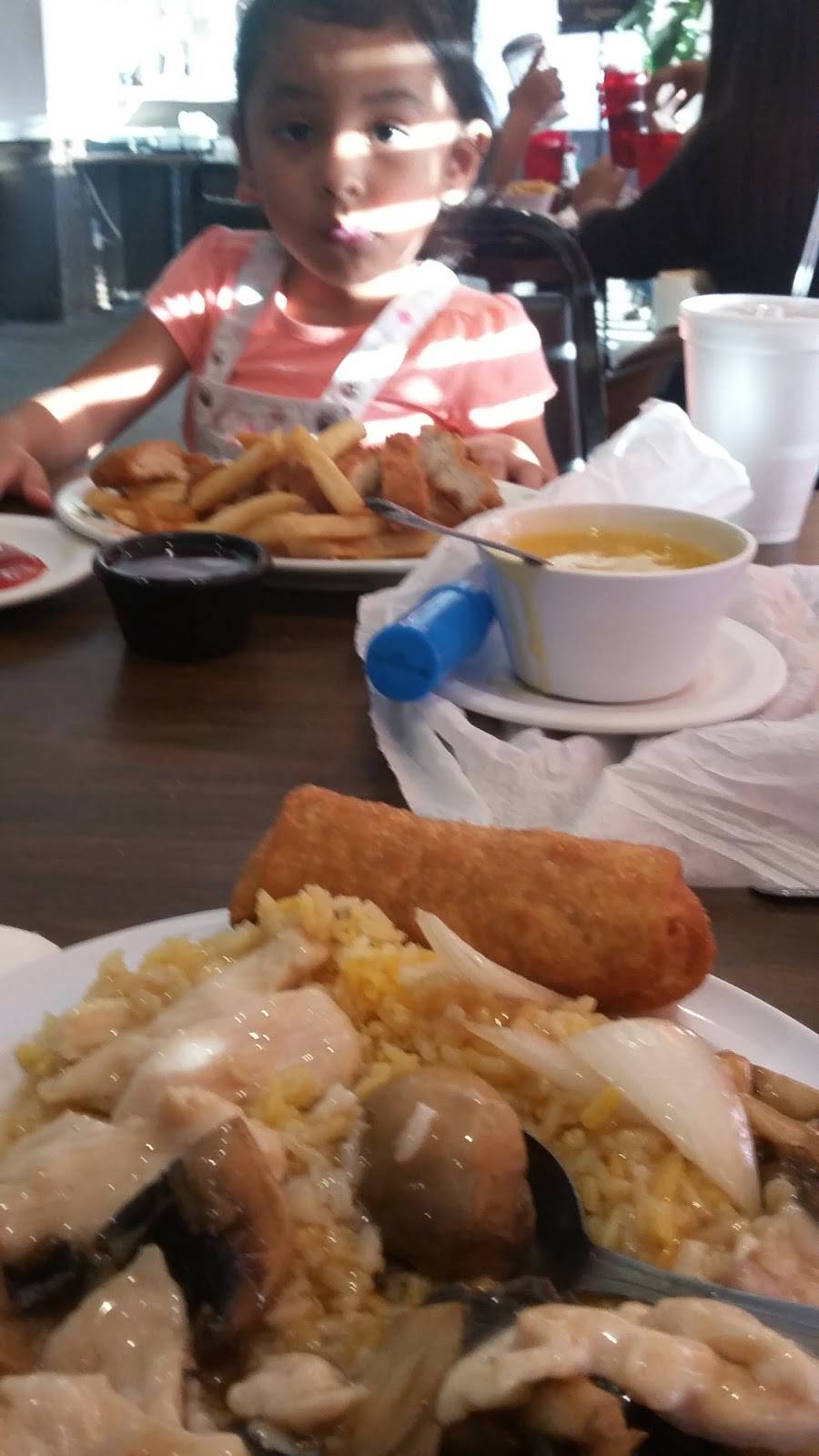 Golden Gate Express | restaurant | 1840 S General McMullen Dr, San Antonio, TX 78226, USA | 2104321688 OR +1 210-432-1688