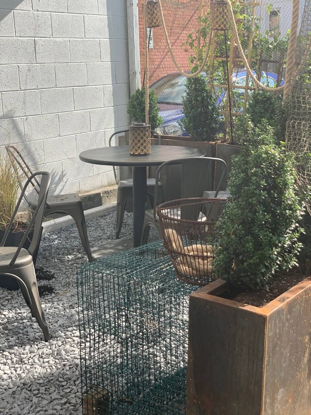 Nantucket Clam Shack | restaurant | 5014 Connecticut Avenue NW Back Entrance, Washington, DC 20008, USA | 2028904995 OR +1 202-890-4995