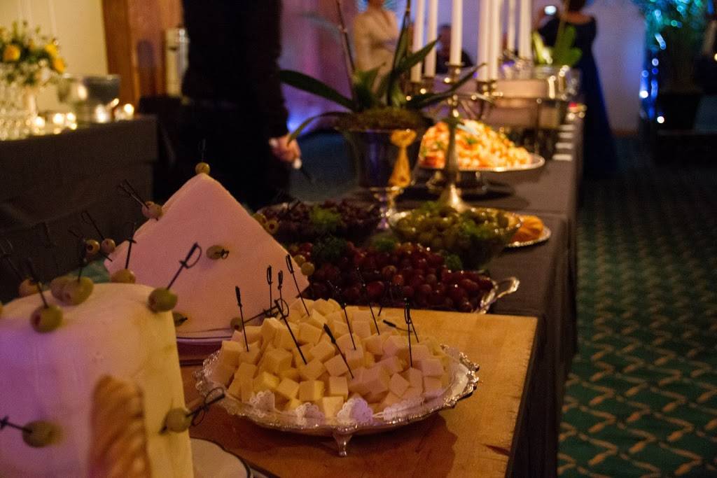 Gramercy Ballroom & Restaurant | restaurant | 155 S Main St, Pittston, PA 18640, USA | 5706551111 OR +1 570-655-1111