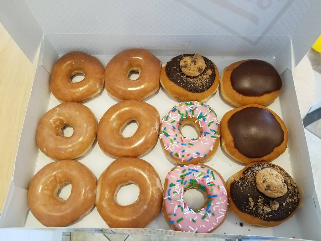 Krispy Kreme | bakery | 1305 West Chester Pike, Havertown, PA 19083, USA | 4844538075 OR +1 484-453-8075