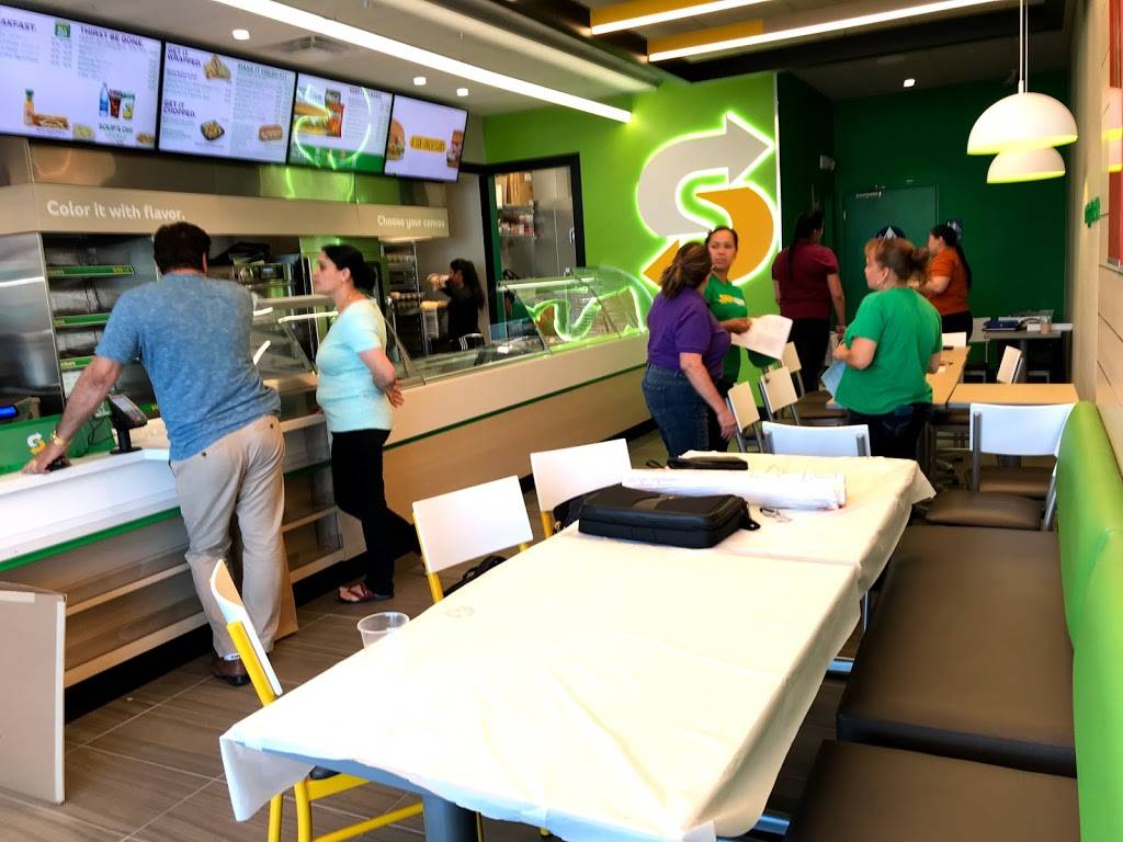 Subway | restaurant | 5805 Silver Creek Valley Rd Suite 20, San Jose, CA 95138, USA | 4088094436 OR +1 408-809-4436