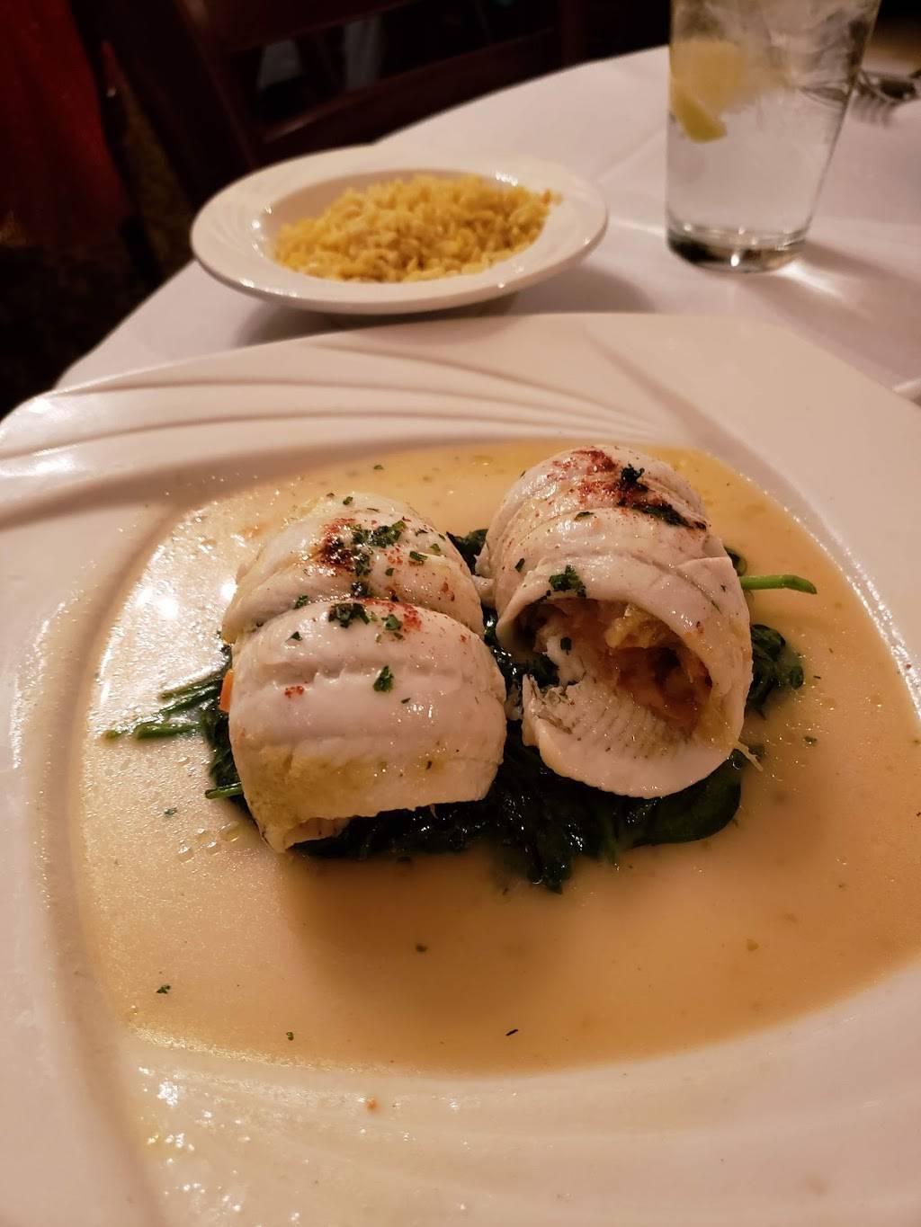 Vespuccis Restaurant | restaurant | 150 Main St, Cheshire, CT 06410, USA | 2032719143 OR +1 203-271-9143