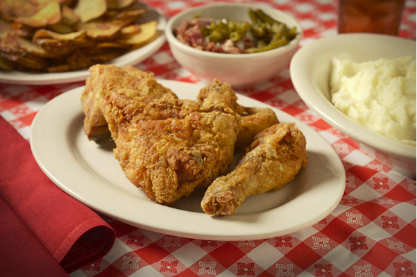 Strouds Oak Ridge Manor | restaurant | 5410 NE Oak Ridge Dr, Kansas City, MO 64119, USA | 8164549600 OR +1 816-454-9600