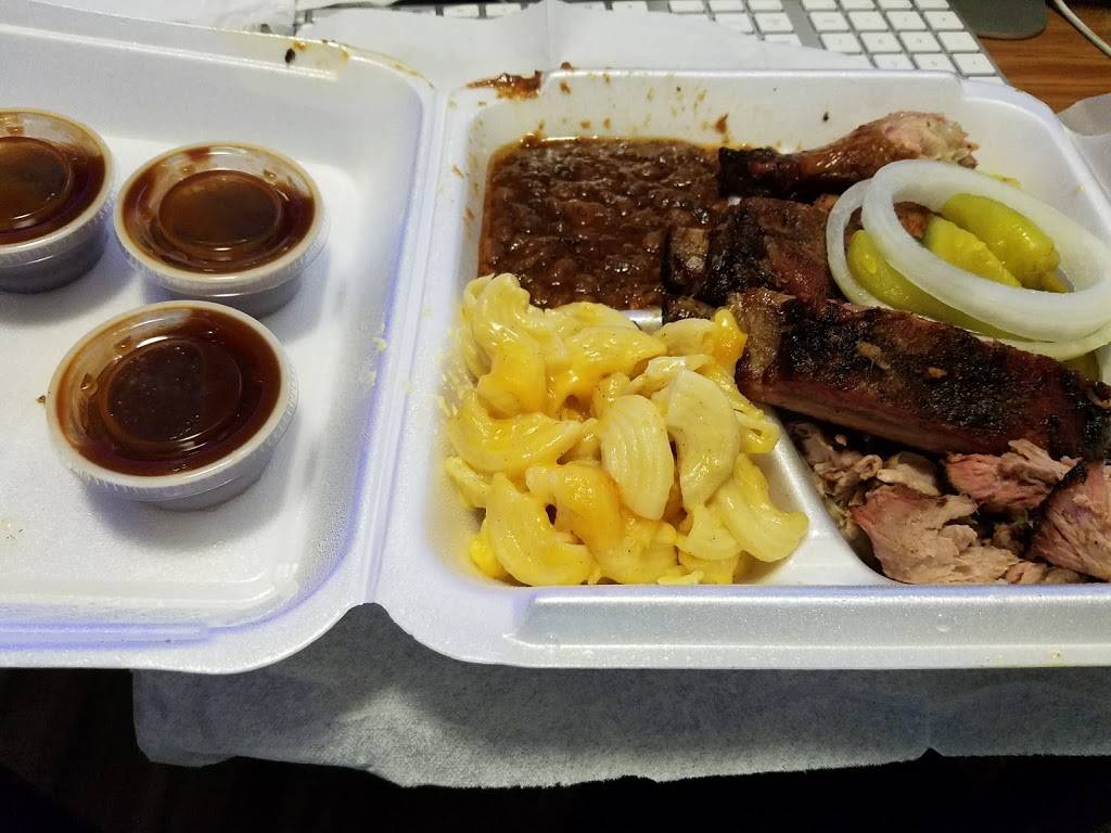 Podnuhs Bar-B-Q | restaurant | 2648 S Sherwood Forest Blvd, Baton Rouge, LA 70816, USA | 2252957056 OR +1 225-295-7056