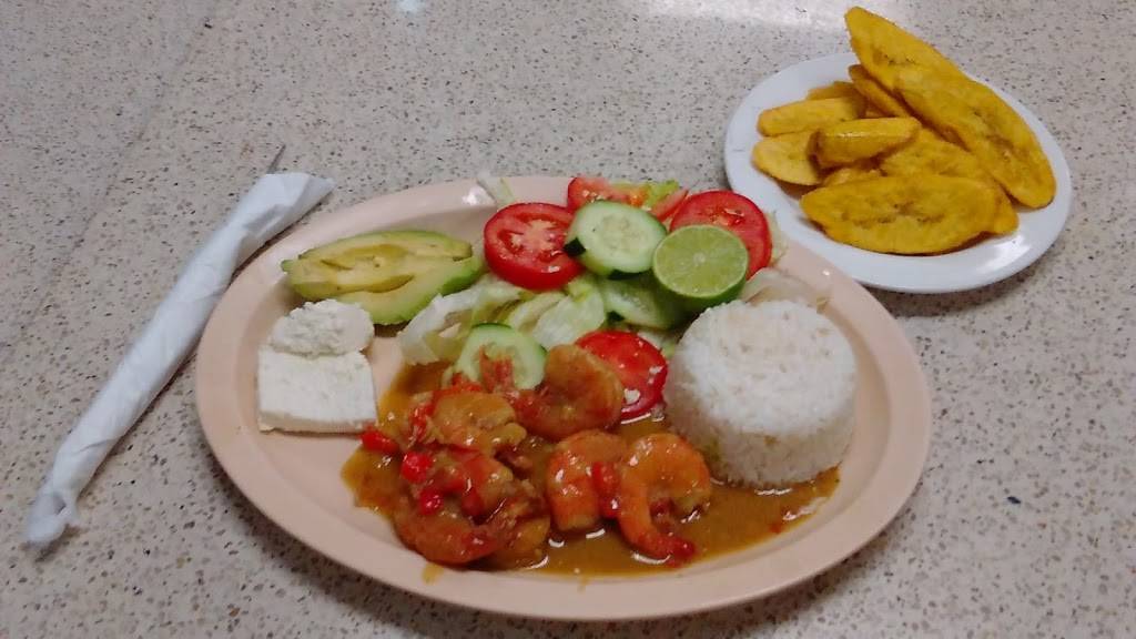 Islas De La Bahia | restaurant | 14405 Prairie Ave d, Lawndale, CA 90260, USA | 4242690680 OR +1 424-269-0680