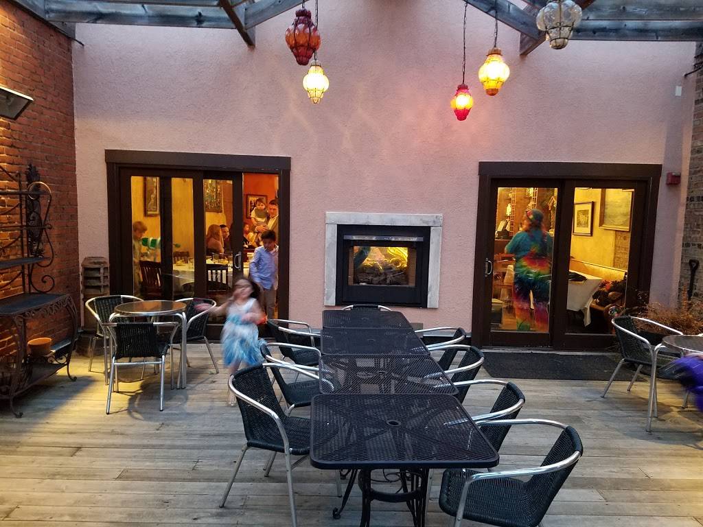 caffe De Luca | restaurant | 7427 Madison St, Forest Park, IL 60130, USA | 7083669200 OR +1 708-366-9200