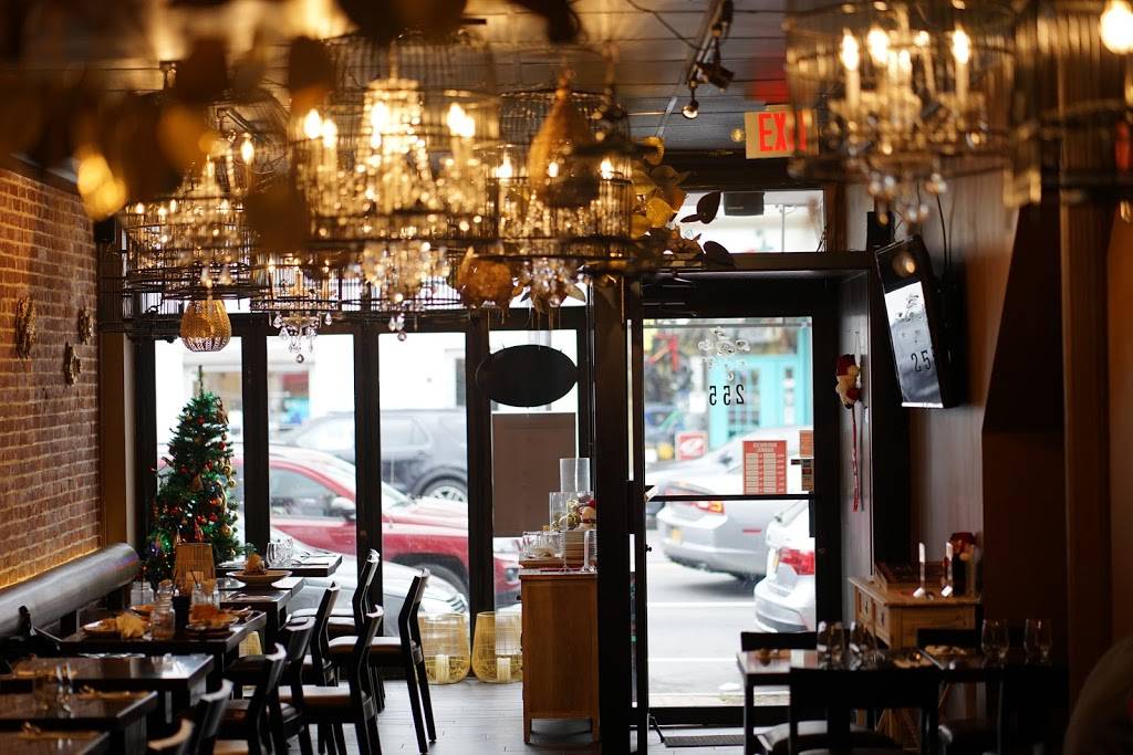 RaCha Thai Cuisine | restaurant | 255 Main St, Huntington, NY 11743, USA | 6318246881 OR +1 631-824-6881