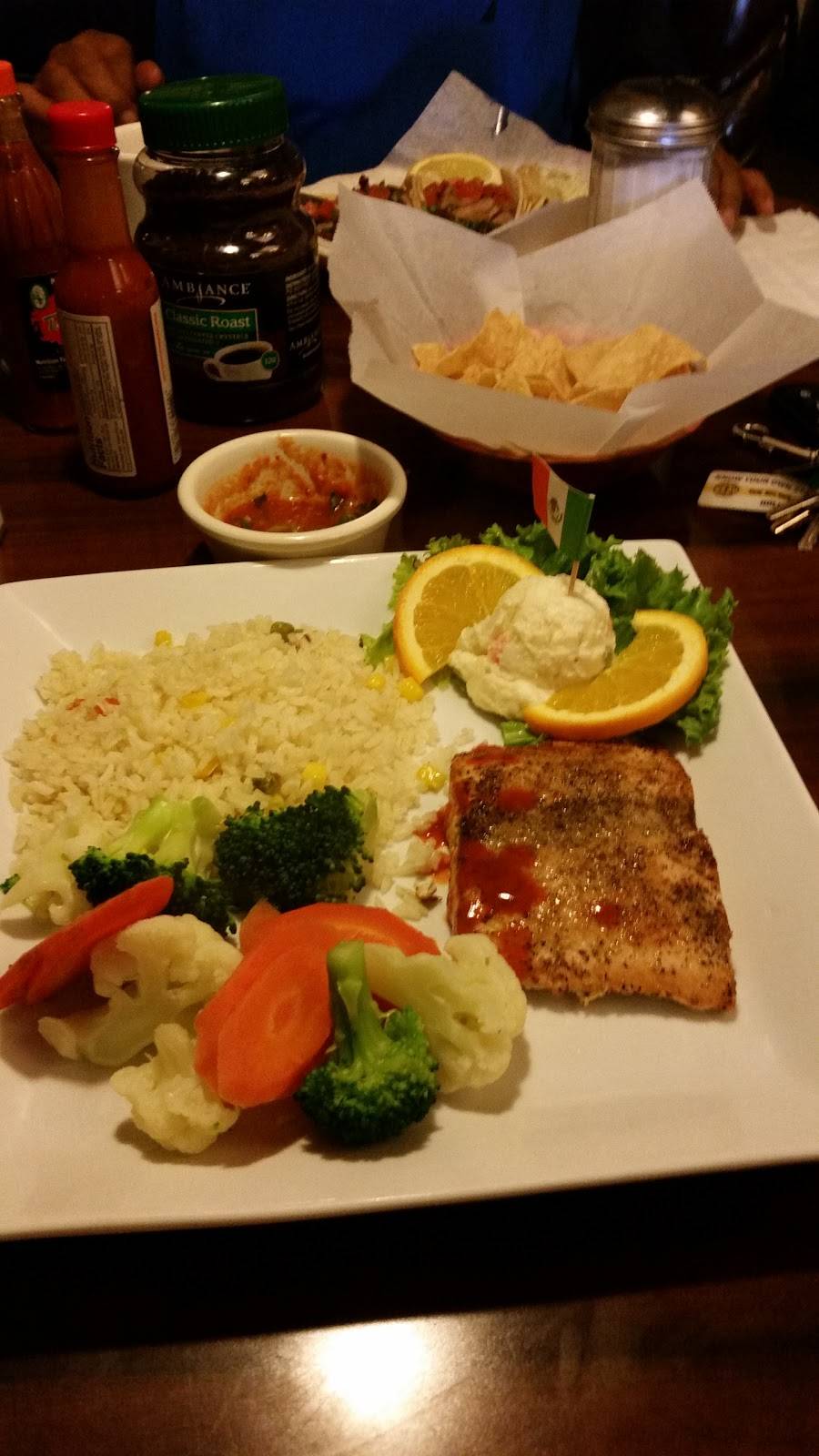 El Delfin | restaurant | 1800 S Central Ave, Los Angeles, CA 90021, USA | 2137462240 OR +1 213-746-2240