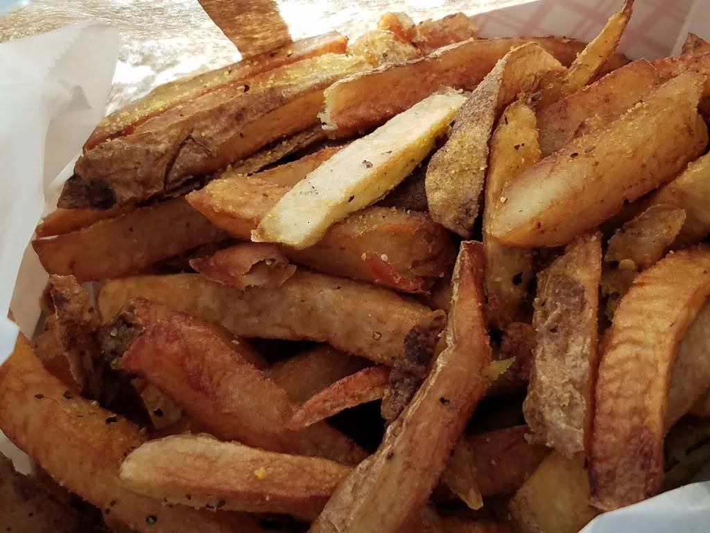 Stamps Super Burgers | restaurant | 1801 Dalton St, Jackson, MS 39204, USA | 6013524555 OR +1 601-352-4555