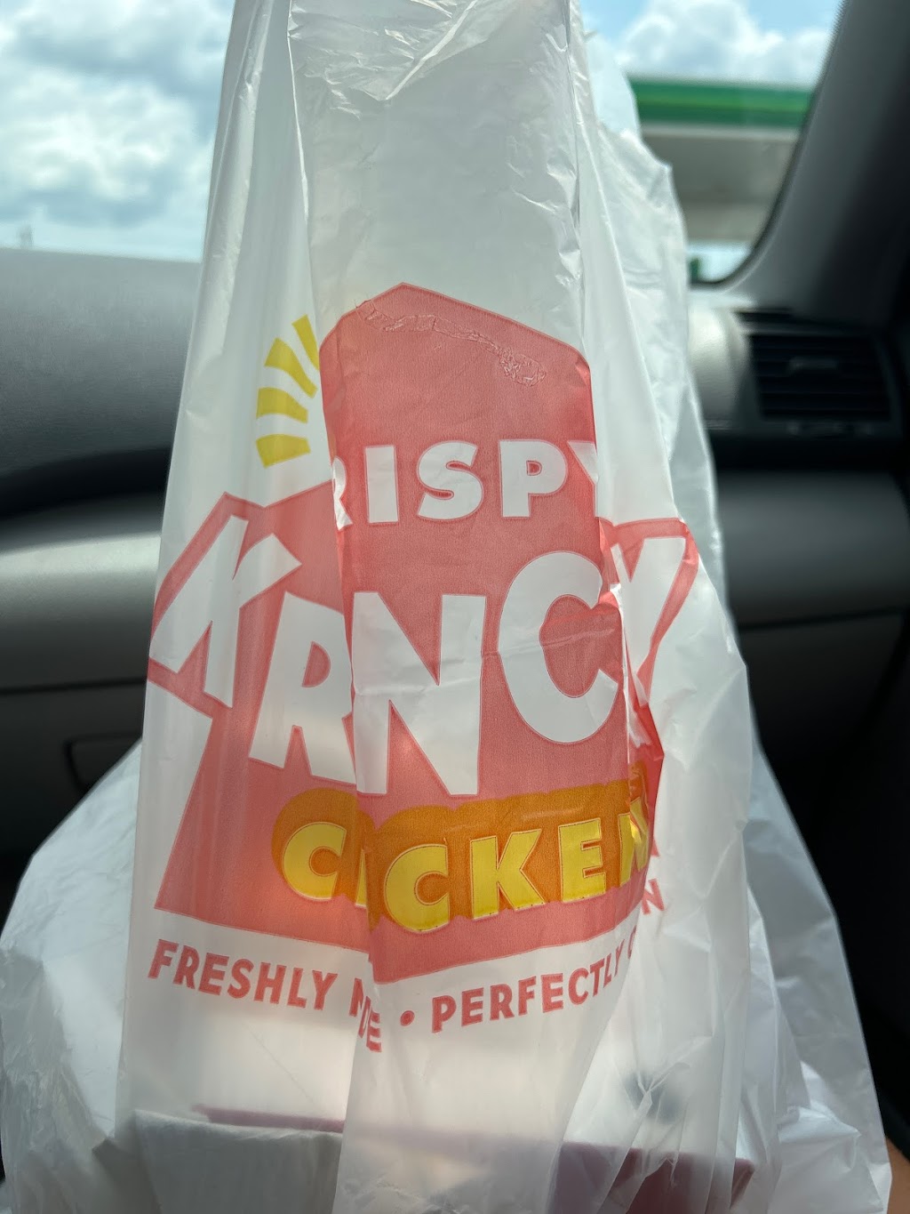 Krispy krunchy chicken | restaurant | 1304 Eastern Ave, Plymouth, WI 53073, USA | 9204006859 OR +1 920-400-6859